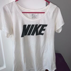 White Nike t-shirt , worn only 2 times